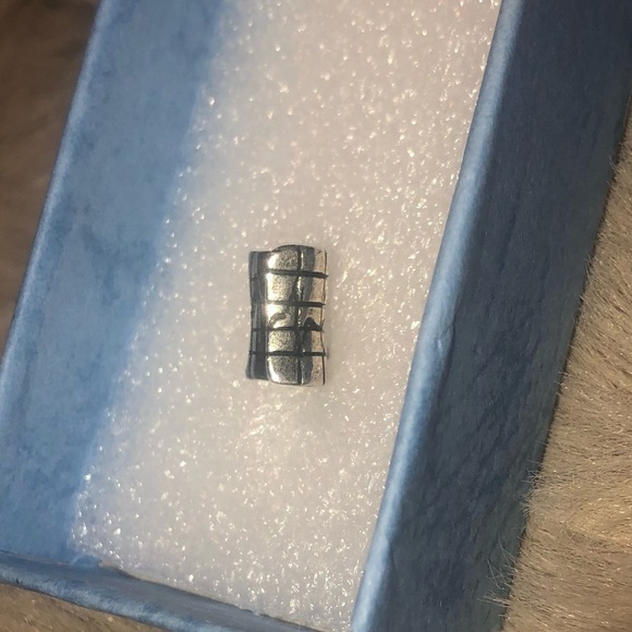 Trollbeads heartBeat bead 925 LAA sterling silver bead charm approx 10mm length - Picture 9 of 11